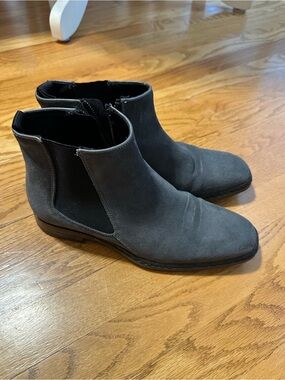 Karl Lagerfeld Men's Charcoal Suede Chelsea Ankle Boots